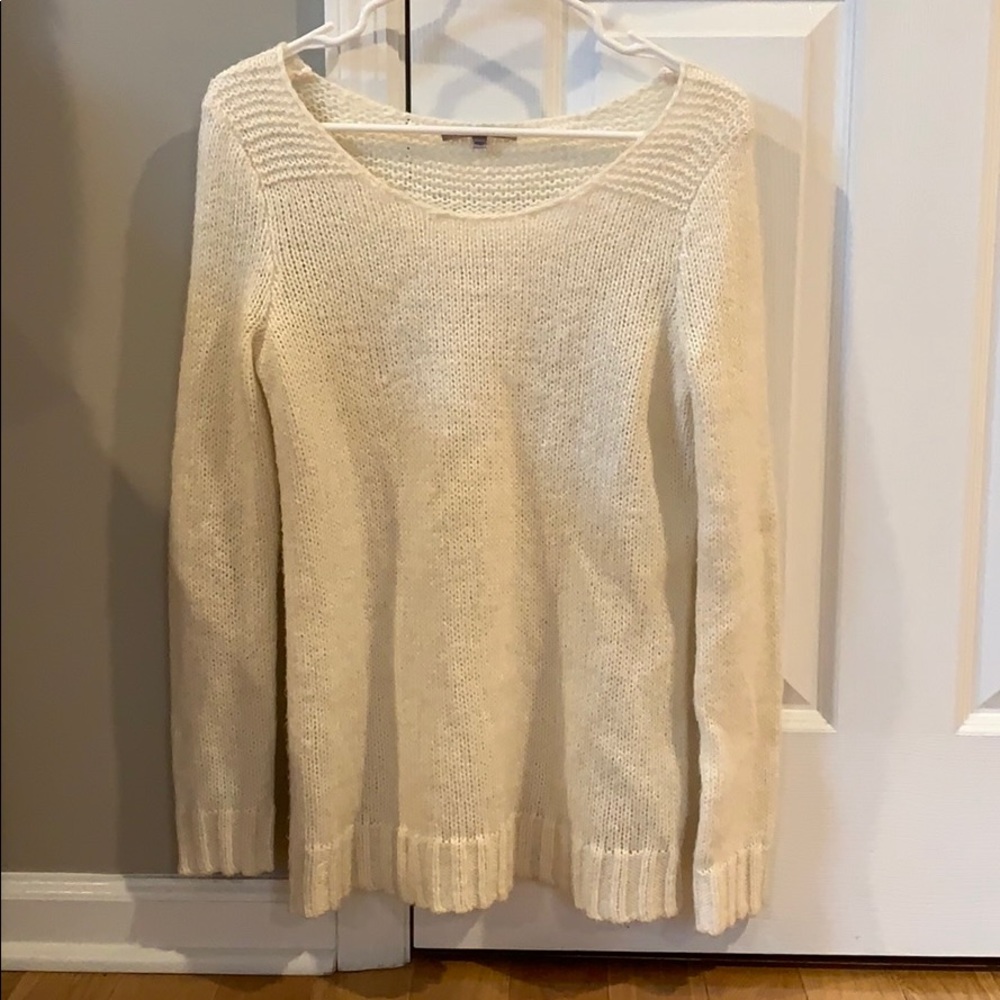 Gap sweater